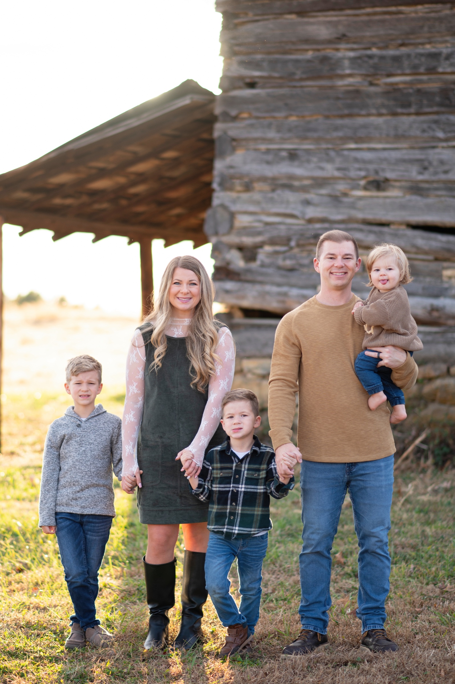 Family portrait by Emily Kathryn Photography